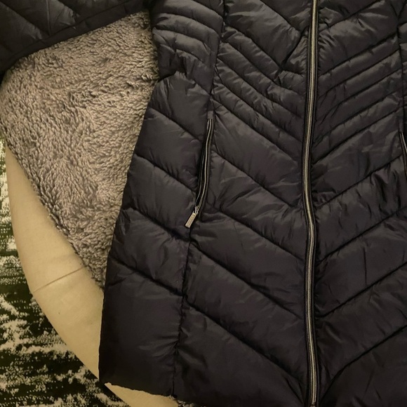 MICHAEL KORS Women’s Quilted Packable Jacket - Picture 8 of 16